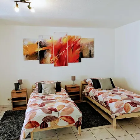 Helle Und Geraeumige Ferien- Und Monteurwohnung Nur Fuer Sie Allein Aujvari Vermietungen Spiegelberg