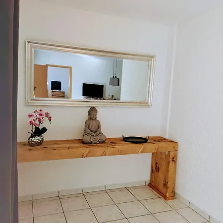 Helle Und Geraeumige Ferien- Und Monteurwohnung Nur Fuer Sie Allein Aujvari Vermietungen * Spiegelberg